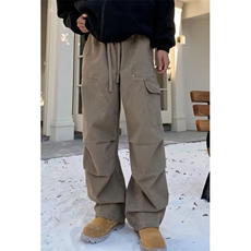 卡其色