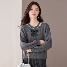 2025年秋季法式小香风气质针织衫女钉珠喇叭袖蝴蝶结新款本命年，女装羊毛衫，艾米