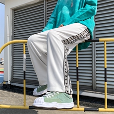 白色