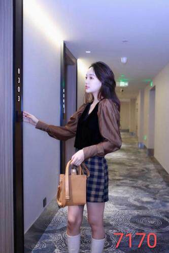 女人驿站新款时尚上衣,女装,女人驿站