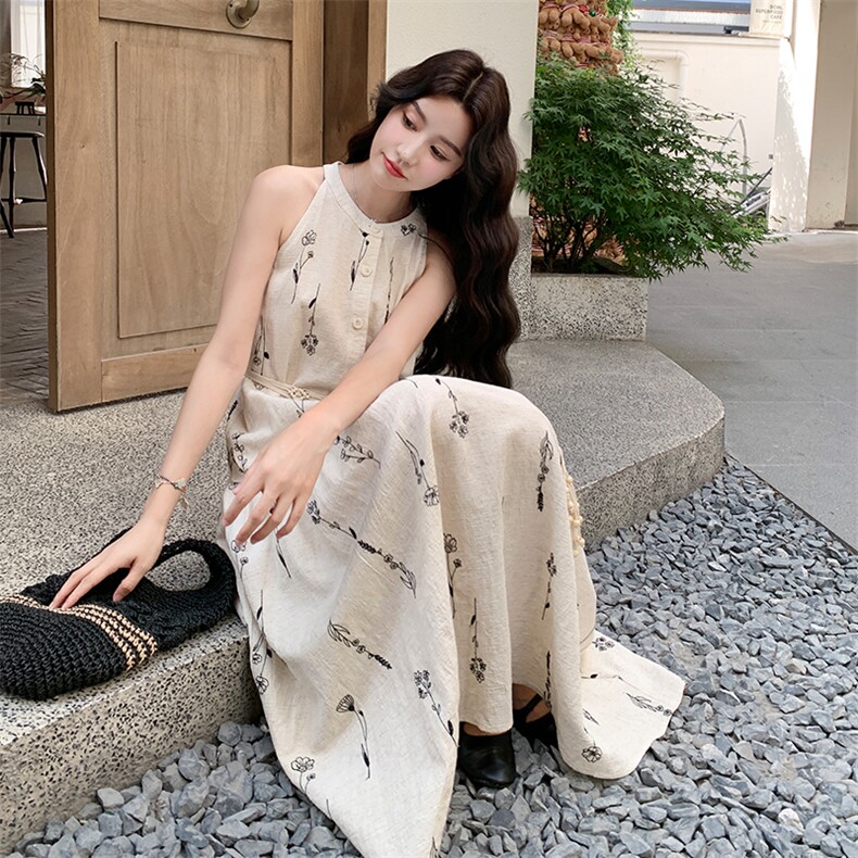 新中式碎花挂脖吊带连衣裙女夏多巴胺绝美云南旅游海边度假沙滩裙,女装连衣裙,2D034