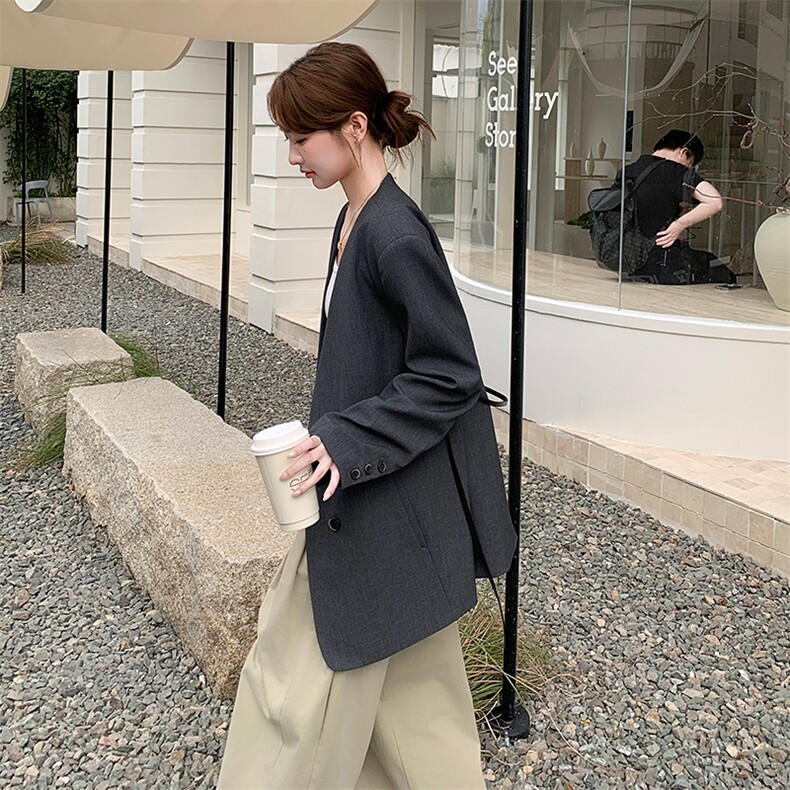 轻熟优雅风V领系带收腰短外套女2025春秋新款高级感显瘦气质上衣,女装西装,维一诺