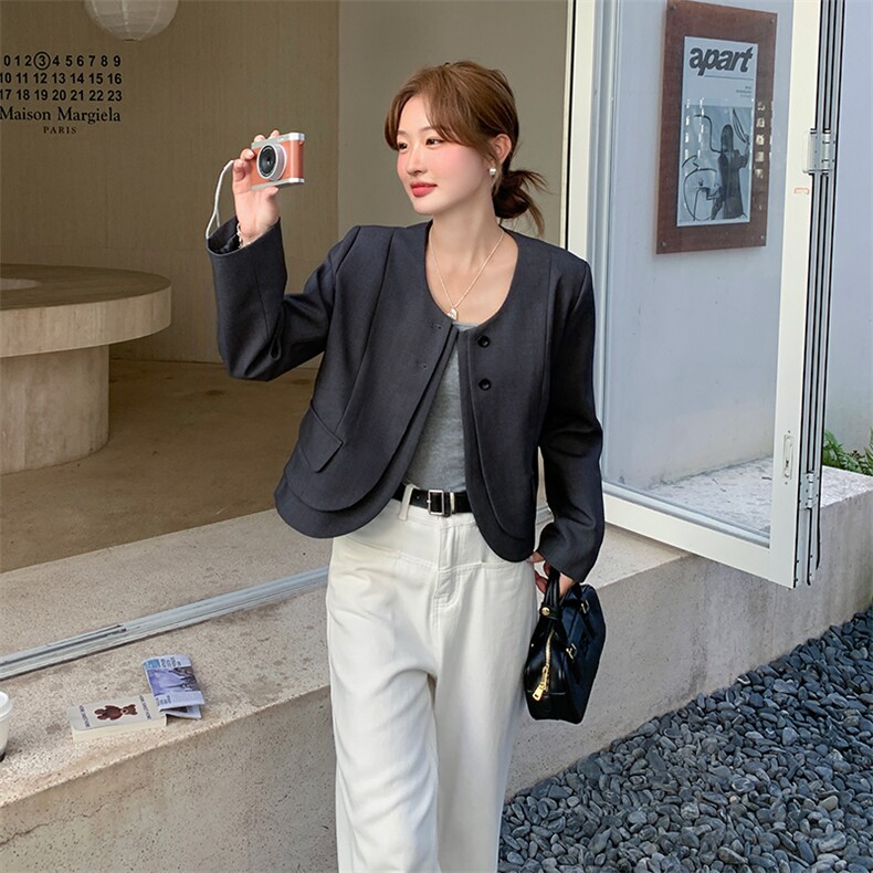 假两件设计感短外套女2025秋季新款小香风超好看气质圆领西装外套,女装短外套,1C151