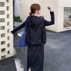 黑色休闲打底衫工装马甲套装女秋季2025新款休闲显瘦半身裙三件套，女装套装/套裙，2C028