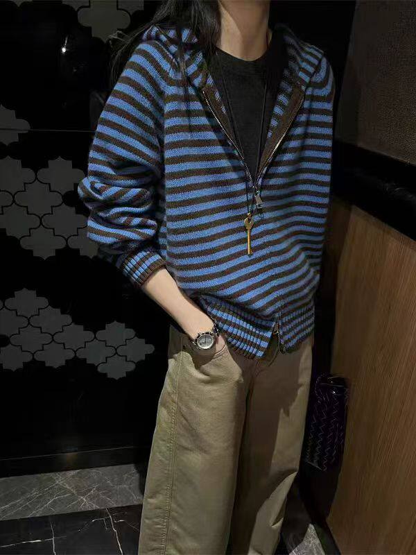 2025年秋季常规款通勤单件长条纹帽衫，女装针织衫/毛衣，暖烁特种纱工厂店