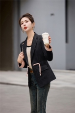 新中式西装外套女2025春秋新款修身显瘦气质高档提花盘扣西服上衣，女装短外套，涵亦佰惠