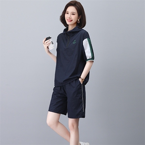 夏季短袖短款套装女2023新款洋气减龄连帽上衣宽松休闲时尚两件套图片