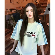 抖音得物品质二开240克宽松纯棉美式潮牌印花三条杠中性风短袖T恤，男装T恤，电商A486