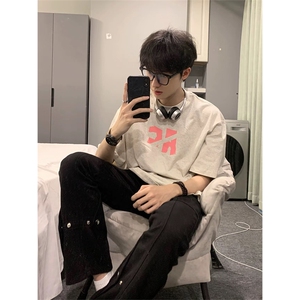 抖音得物 210克现货宽松纯棉美式潮牌印花落肩袖纯棉T恤AT21142图片