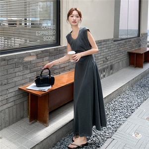 灰色休闲短袖t恤连衣裙子女收腰显瘦气质设计感小众褶皱长裙夏季图片