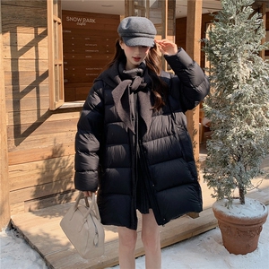 新款现货90白鸭绒可脱卸配围巾帽羽绒服图片