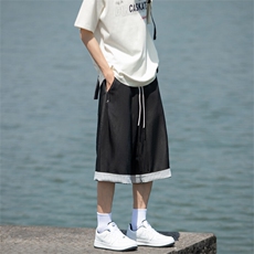 黑色