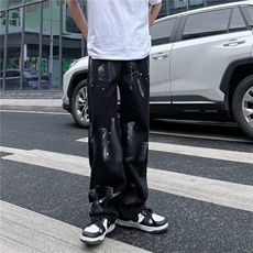 黑色