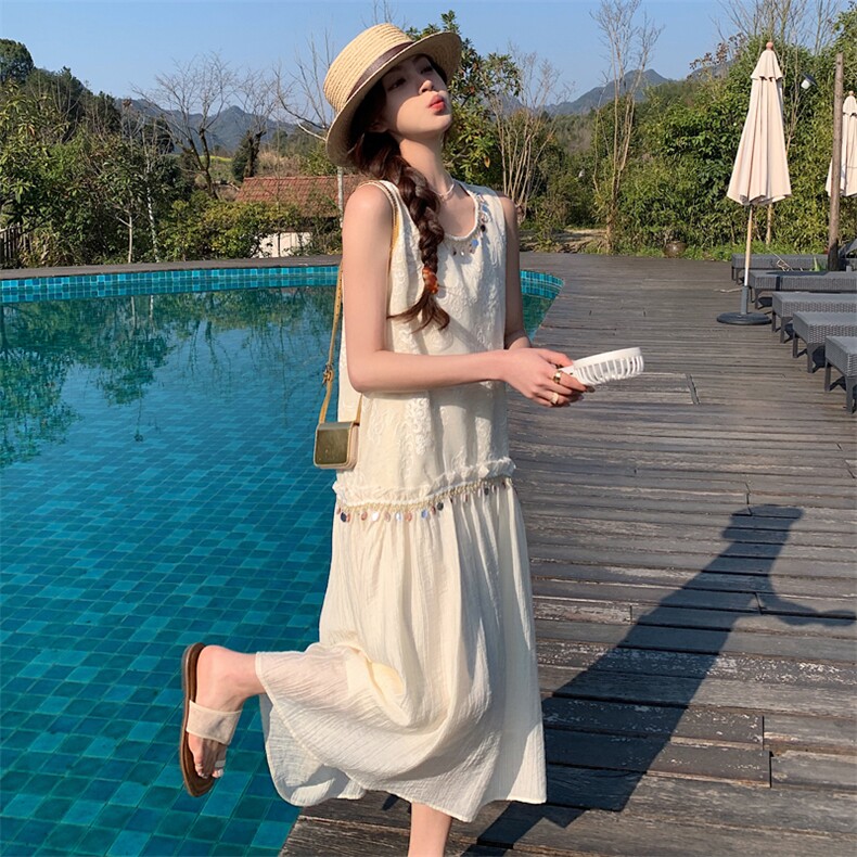 2025夏季法式气质显瘦无袖连衣裙减龄宽松重工贝壳亮片拼接背心裙，女装连衣裙，浙宝128A