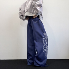 藏青色