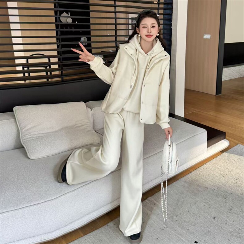 【bao款现货】2024新款冬装连帽休闲套装羽绒马甲三件套白鸭绒,女装套装/套裙,雅静靓衣
