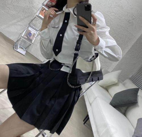 2??0??2??1??春款全面煥新??，女装，AMG