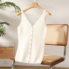 2025秋冬百搭时尚简约抽条v领吊带针织羊绒衫,女装羊绒衫,澳坤羊绒,清河羊绒市场 2025秋冬百搭时尚简约抽条v领吊带针织羊绒衫,女装羊绒衫,澳坤羊绒,清河羊绒市场