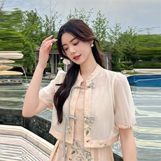 现货复古夏季短袖新款连衣裙两件套套裙，女装套装/套裙，凯芙莉服饰