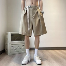 卡其色