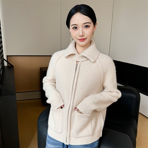 2025年秋季新款百搭女士羊绒外套图片