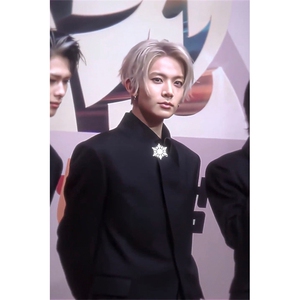 现货~2026春季立领中式黑色垫肩西服外套带胸针设计上衣X870-P85图片