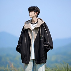 黑色