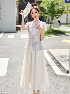 2025夏季新款新中式风禅意复古盘扣上衣碎花半身裙女图片