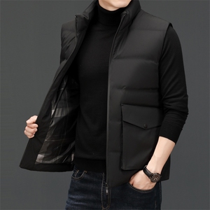 羽绒服马甲男2023新款爸爸秋冬装男士鸭绒服中年男士冬季外套背心