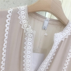 【现货】蕾丝边连衣裙，女装连衣裙，ONE