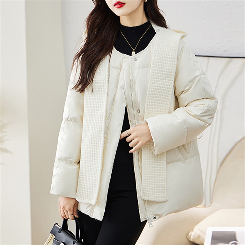 现货羽绒服女连帽新款短款小个子面包服时尚宽松休闲保暖轻暖外套,女装羽绒服,贵人树