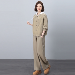 2025年春季休闲时尚套装图片