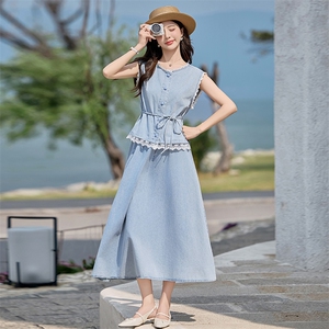 新品现货2025夏装水洗轻薄牛仔套裙两件套女图片