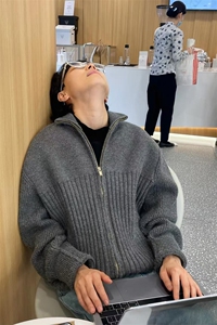 网图 宽松针织衫外套男秋冬新款正肩高领拉链开衫毛衣-A2323TP65图片