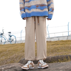 卡其色