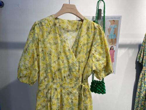 碎花连衣裙，女装连衣裙，可家 cutiesister