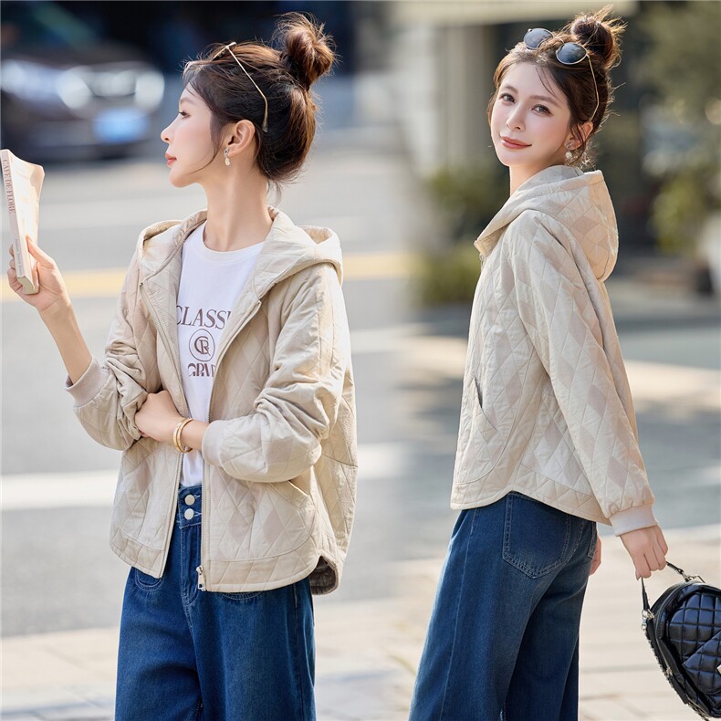 休闲连帽外套女2026春秋季新款短款减龄洋气上衣，女装短外套，余墨