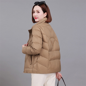 时尚保暖女款棉服 冬季新款长袖宽松立领外套图片