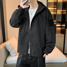 黑色
