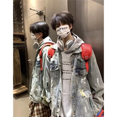 蓝色