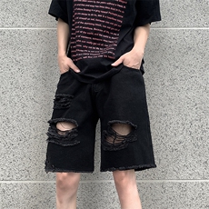 黑色