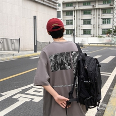 灰色