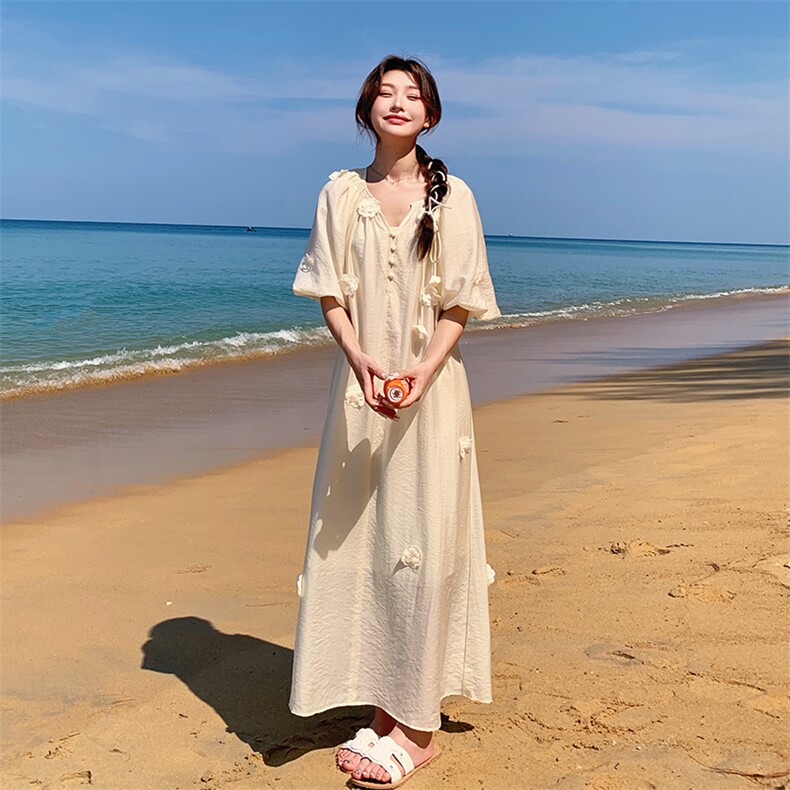 夏季新款气质温柔风甜美长裙度假风2025法式浪漫立体花朵连衣裙女图片
