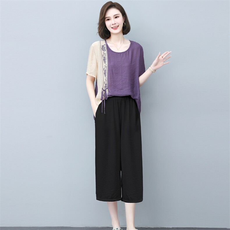 (新品)2024年夏季天丝两件套女刺绣T恤中老年妈妈装三年不下架,女装套装/套裙,璐依舞