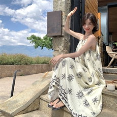 浪漫甜美印花吊带连衣裙女2025夏季新款小众设计感无袖裙子A字裙，女装连衣裙，2D045