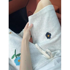 直筒花朵刺绣沙滩短裤男美式慵懒太空棉五分卫裤吸湿运动大码裤子