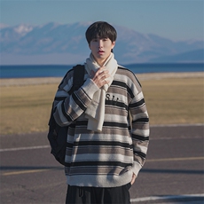 B225-M1152-P62-X78---条纹刺绣棉衣-腈纶42%锦纶31%PBT27%，男装棉衣，电商B225