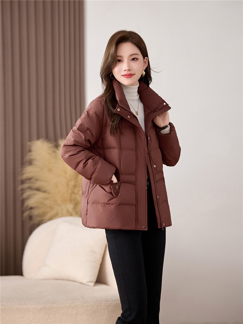 冬季新款2025年时尚气质优雅大方90%白鸭绒立领羽绒服妈妈装,女装羽绒服,魅影