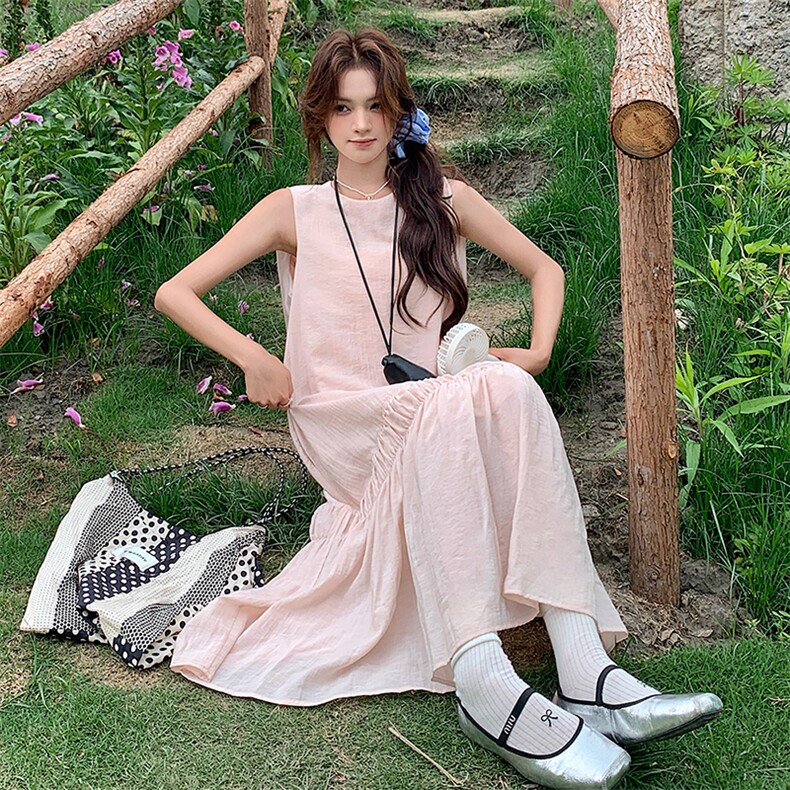 设计感小众露背无袖连衣裙女2025夏季新款韩系甜美宽松背心长裙潮,女装连衣裙,浙宝305