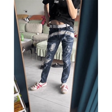 蓝色